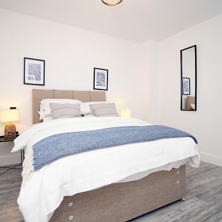 Kingsbridge Point - Cosy One Bed Apartments Near Town Centre, Swindon Buitenkant foto