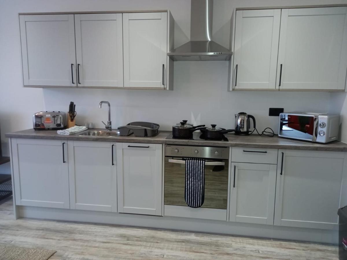 Kingsbridge Point - Cosy One Bed Apartments Near Town Centre, Swindon Buitenkant foto