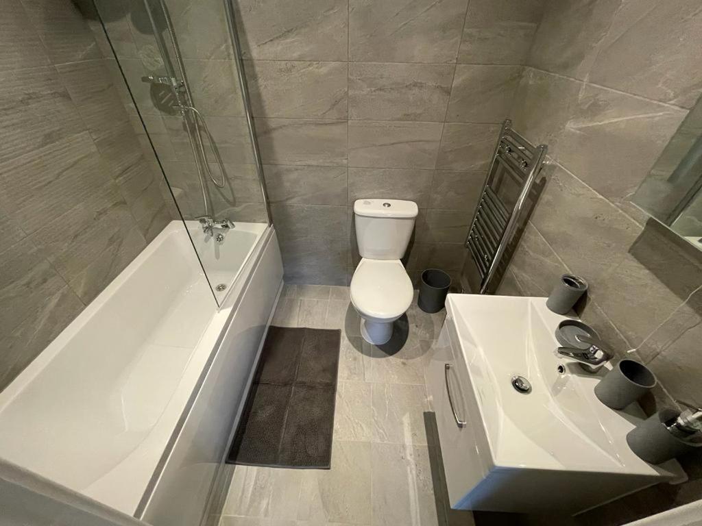 Kingsbridge Point - Cosy One Bed Apartments Near Town Centre, Swindon Buitenkant foto