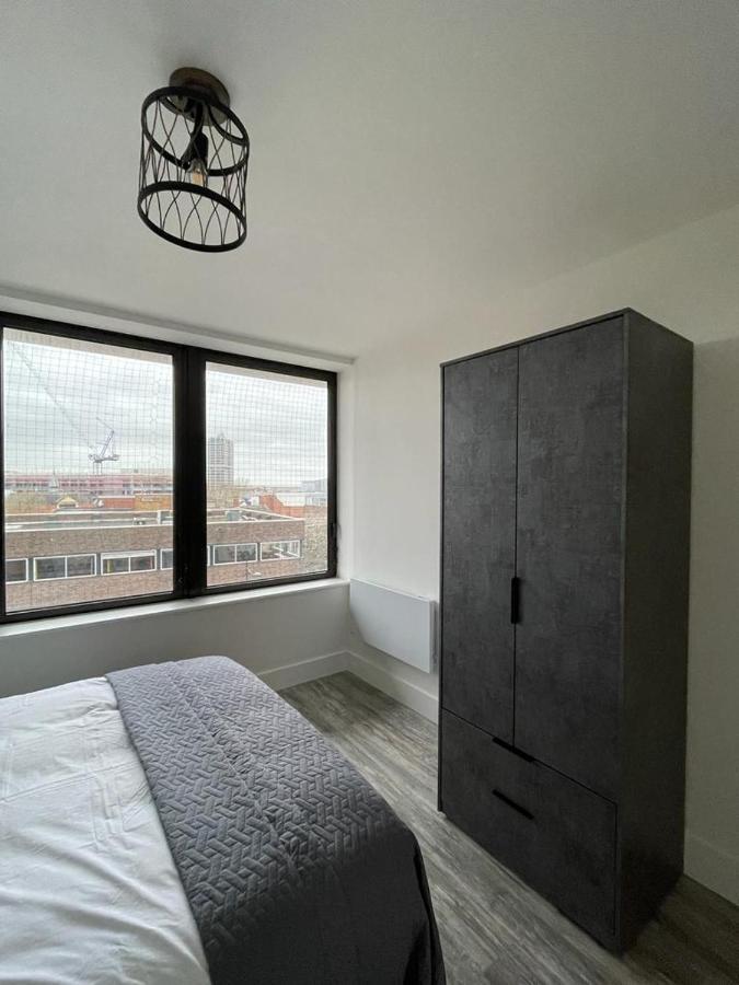 Kingsbridge Point - Cosy One Bed Apartments Near Town Centre, Swindon Buitenkant foto