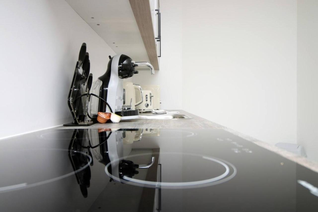 Kingsbridge Point - Cosy One Bed Apartments Near Town Centre, Swindon Buitenkant foto