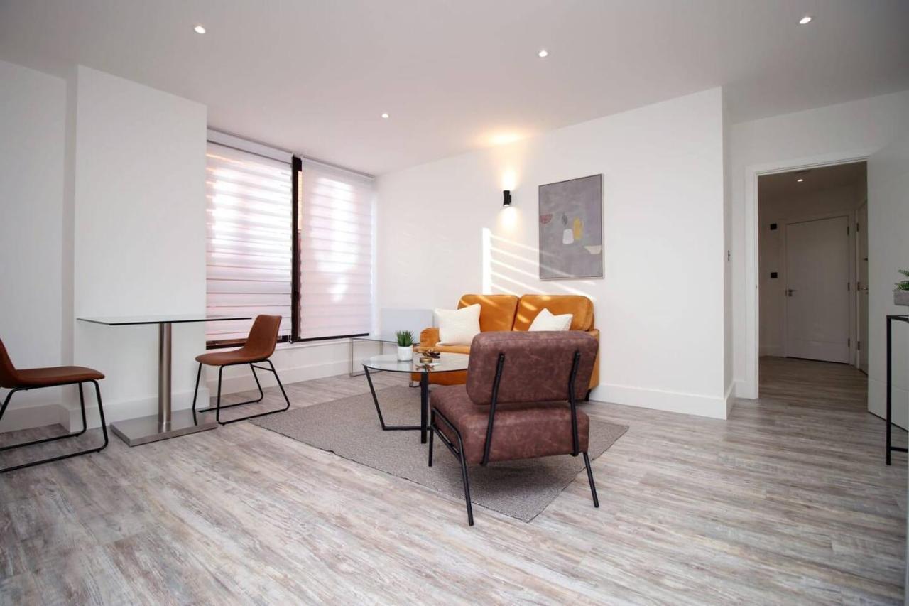 Kingsbridge Point - Cosy One Bed Apartments Near Town Centre, Swindon Buitenkant foto