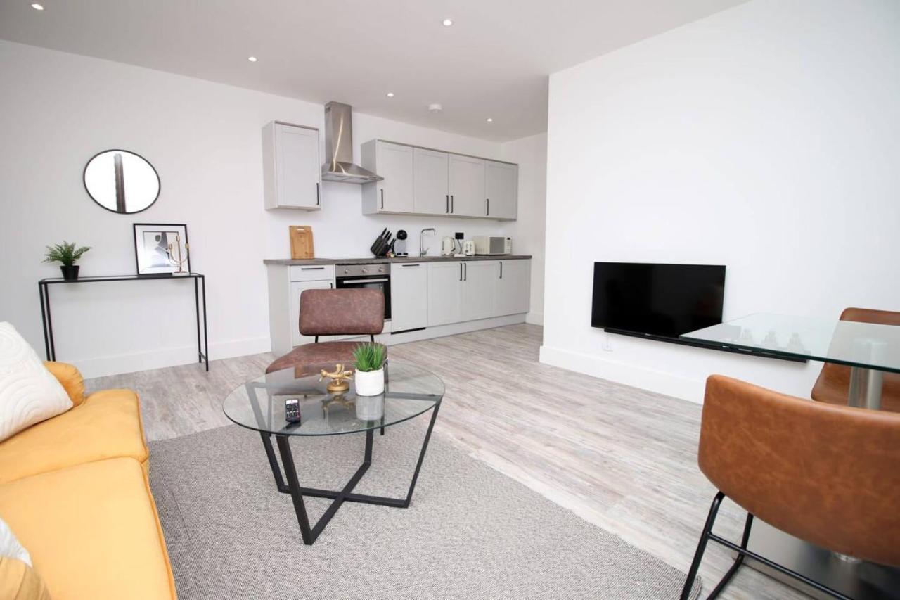 Kingsbridge Point - Cosy One Bed Apartments Near Town Centre, Swindon Buitenkant foto