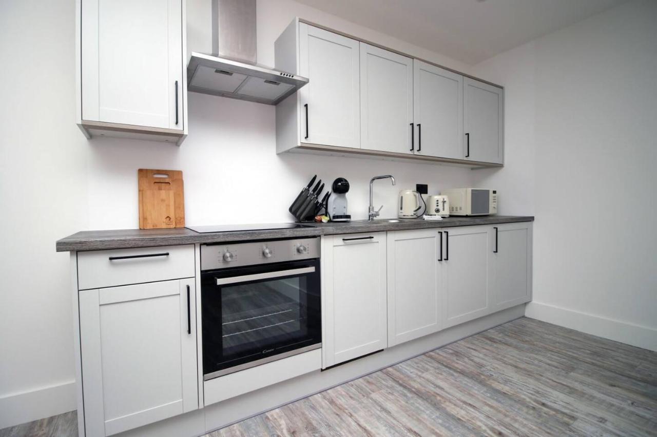 Kingsbridge Point - Cosy One Bed Apartments Near Town Centre, Swindon Buitenkant foto
