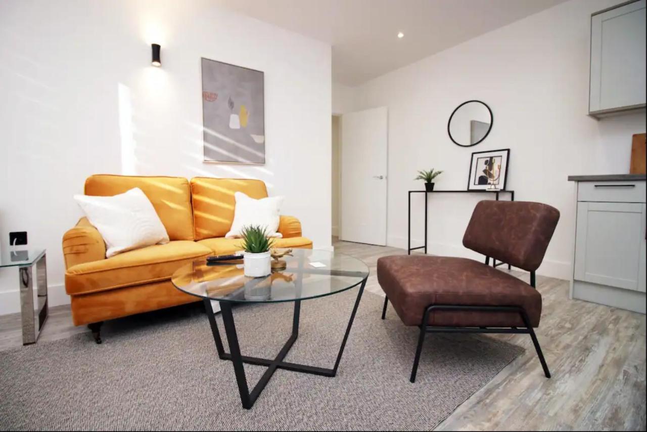 Kingsbridge Point - Cosy One Bed Apartments Near Town Centre, Swindon Buitenkant foto