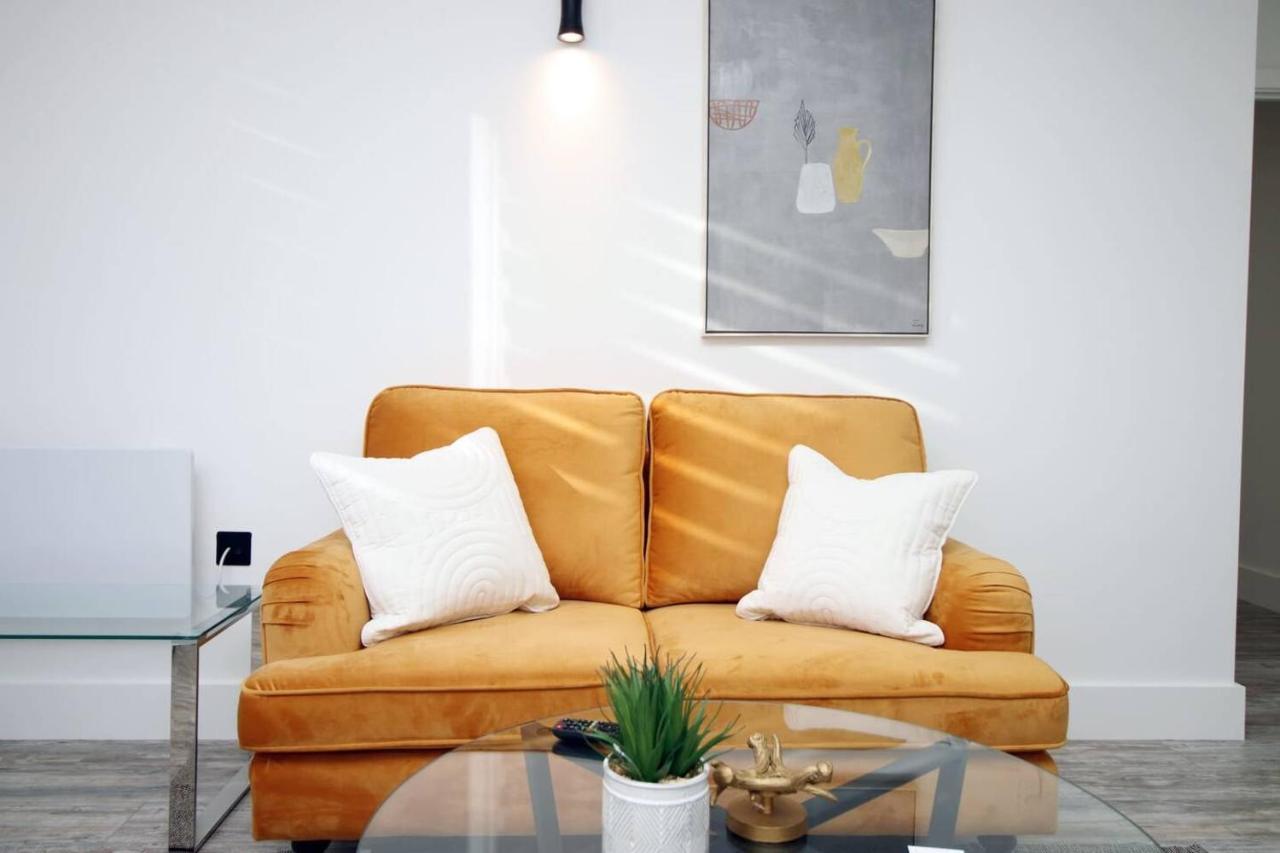 Kingsbridge Point - Cosy One Bed Apartments Near Town Centre, Swindon Buitenkant foto